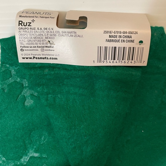 Peanuts Snoopy Christmas Santa Elf Hat NWT - Picture 4 of 11